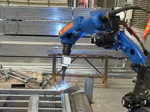 Welding robot for stainless steel welding