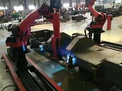 Carbon steel welding robot